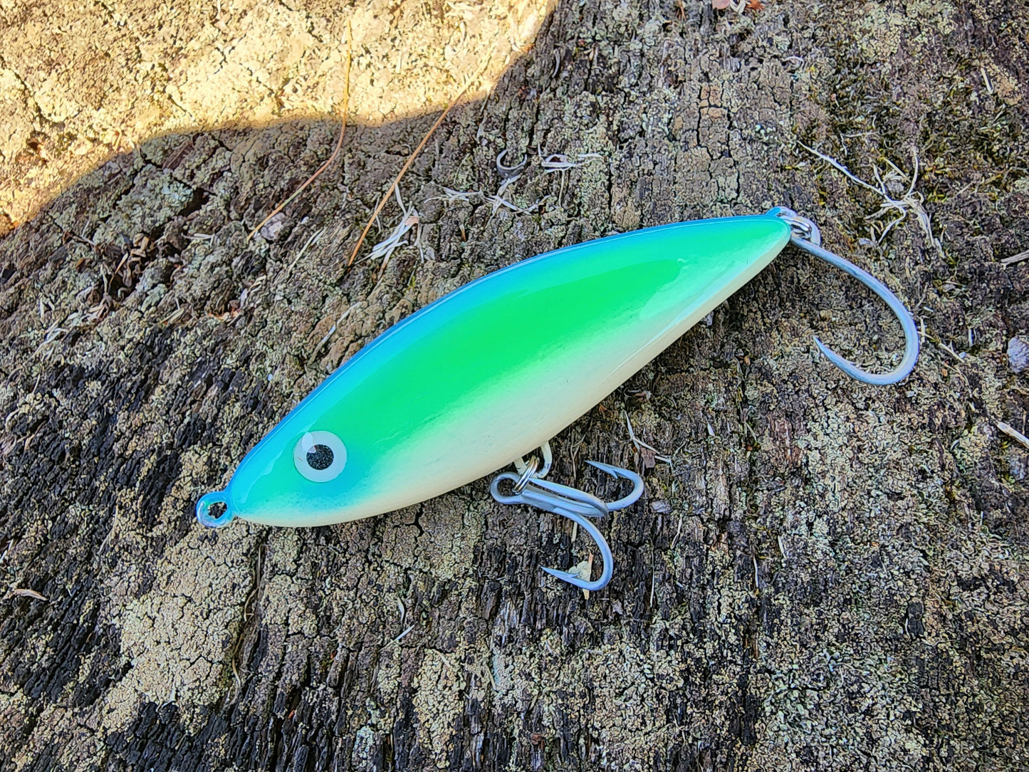 5" Harbor Hammer glide bait (Aqua Lime)