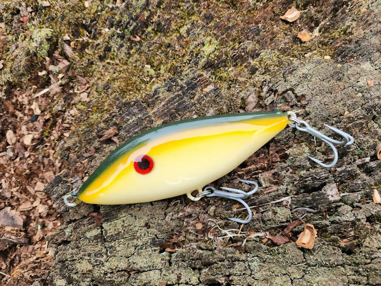 4.5-G.M.F-glide bait (Greenback)