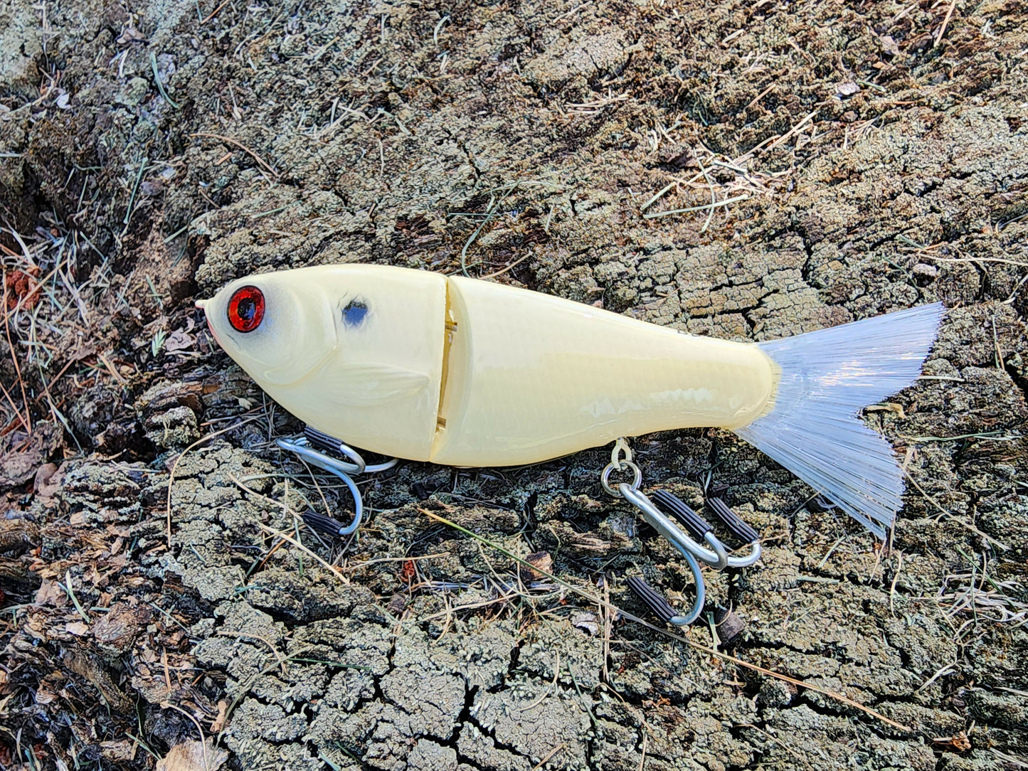 7" Kill Flash glide bait (Bone)