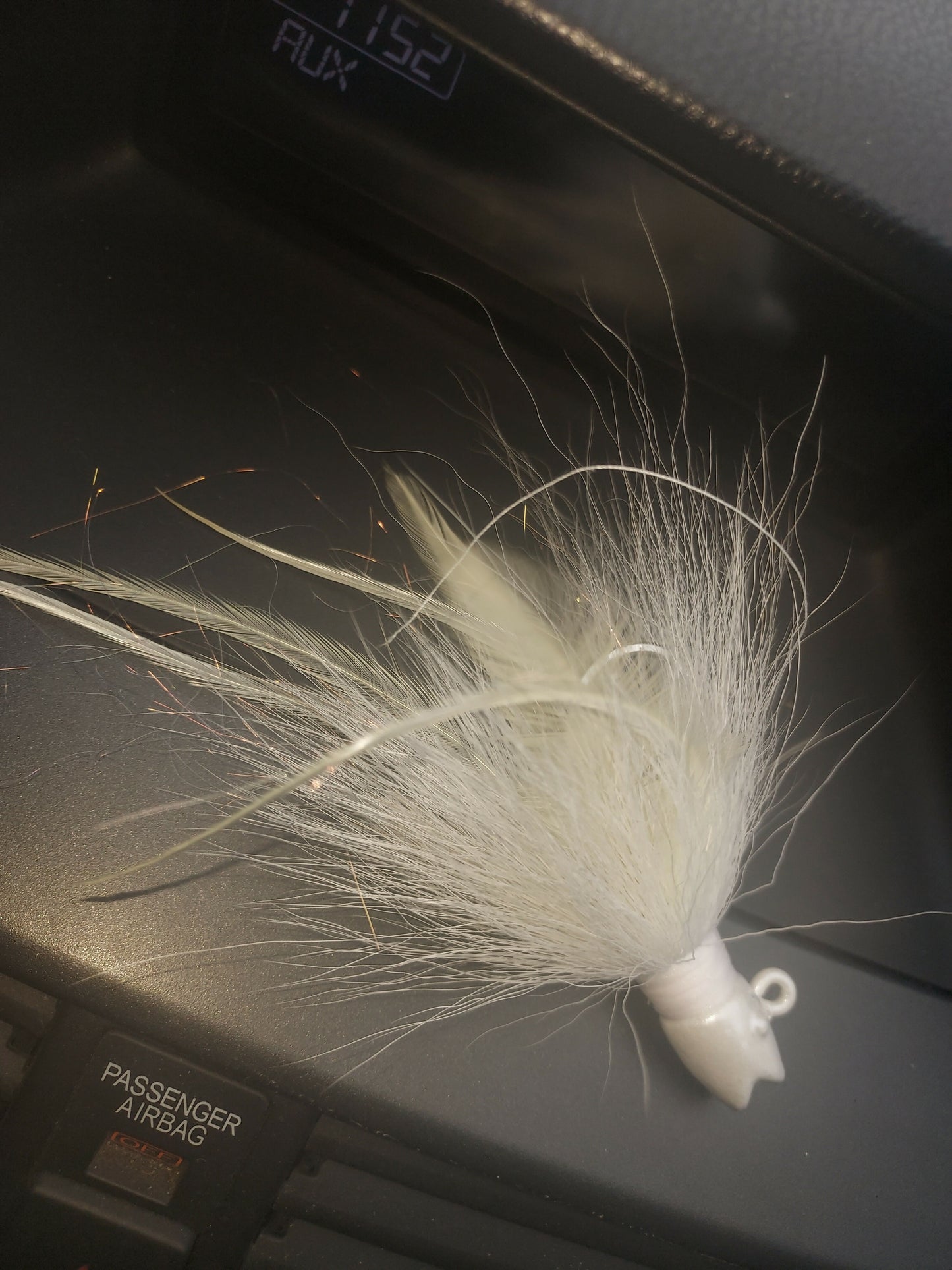 Dirty White Smiling Bill Bucktail Jig