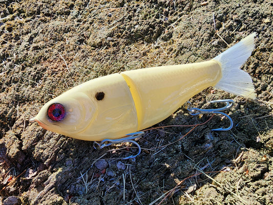 7" Kill Flash glide bait (Bone)