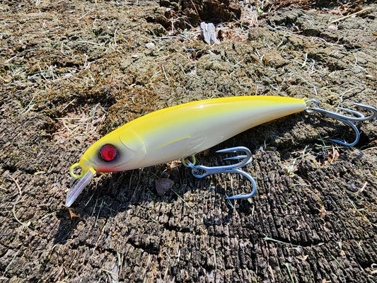 6" RIZZ Minnow Jerkbait (Yellow/White)