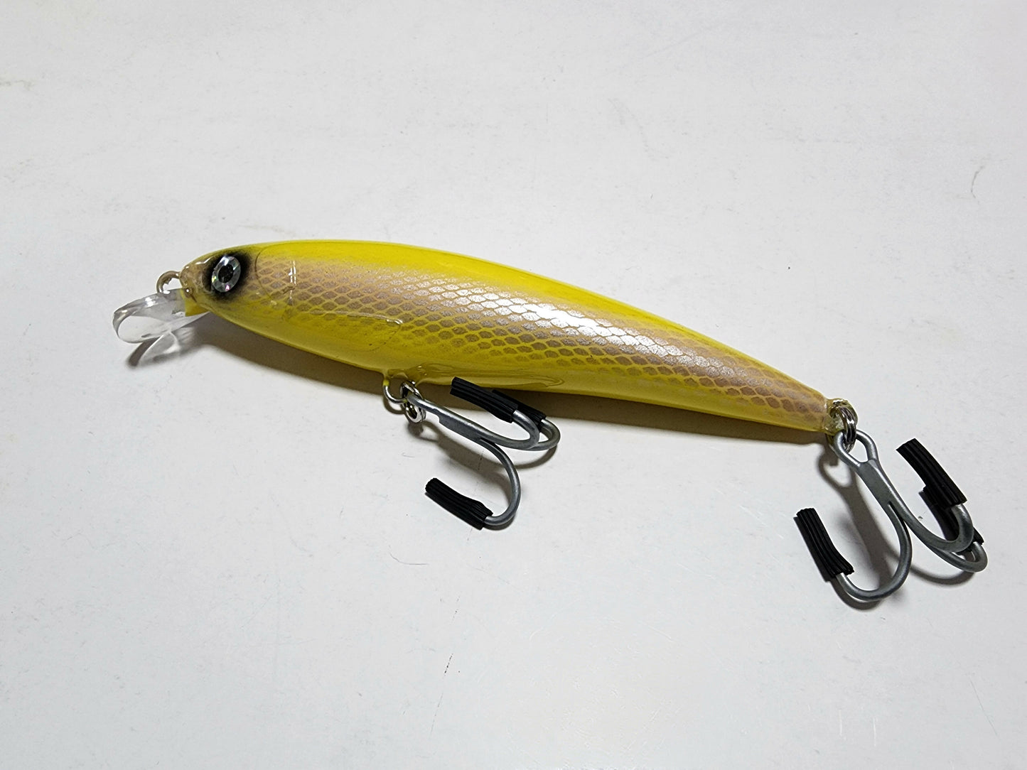 6" RIZZ Minnow Jerkbait (yellow scale)