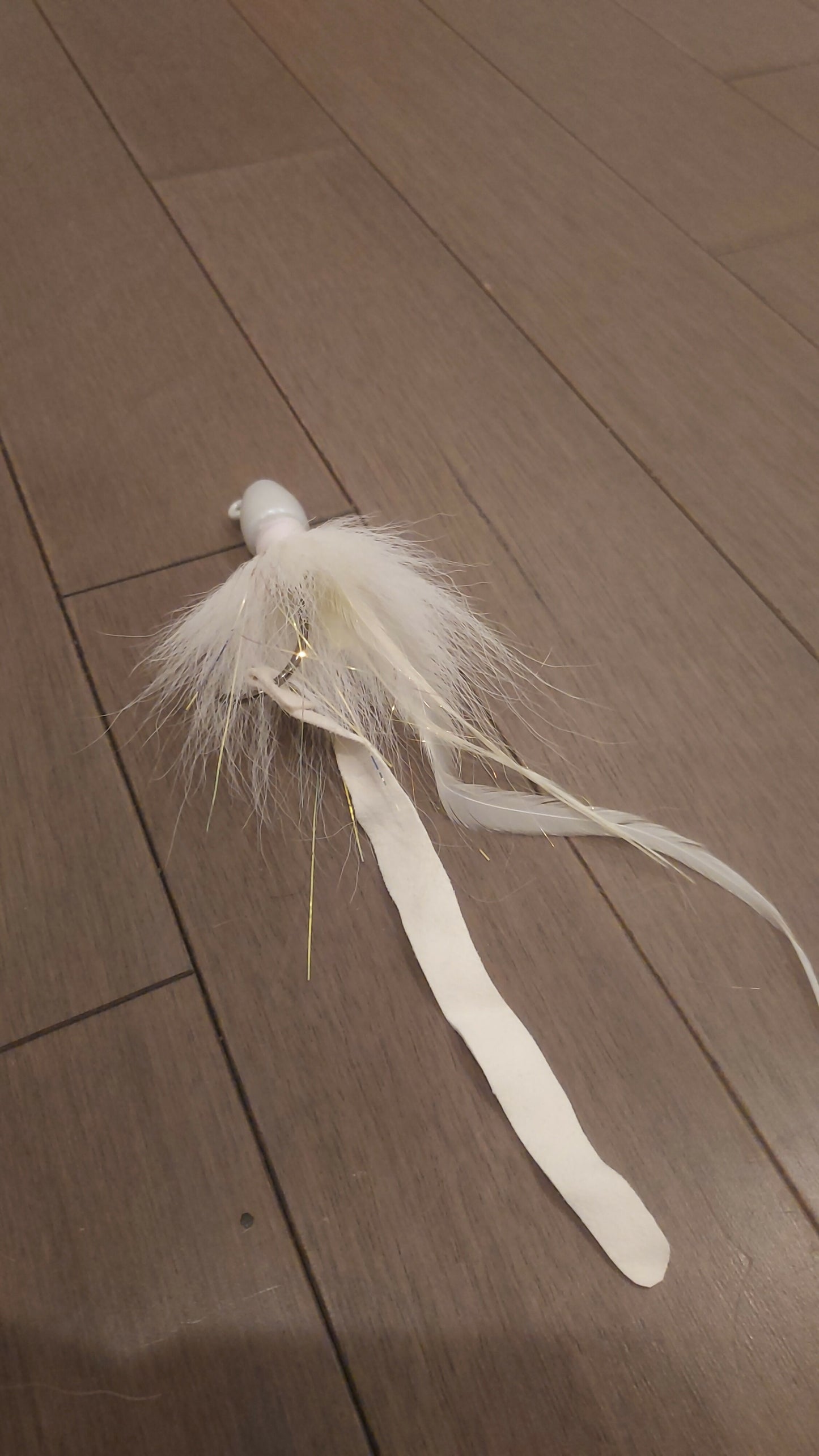2.5 oz White Bucktail Jig
