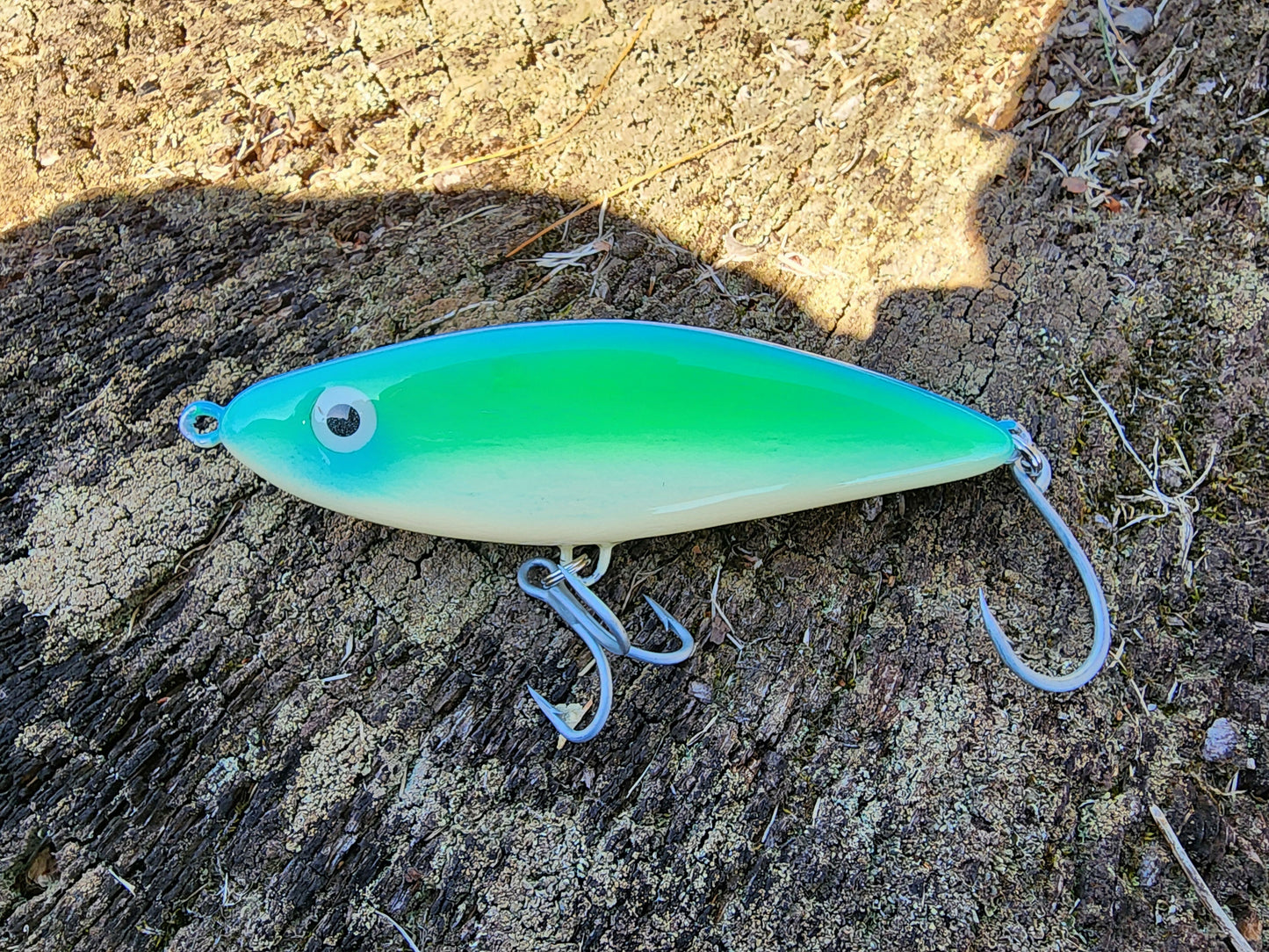 5" Harbor Hammer glide bait (Aqua Lime)