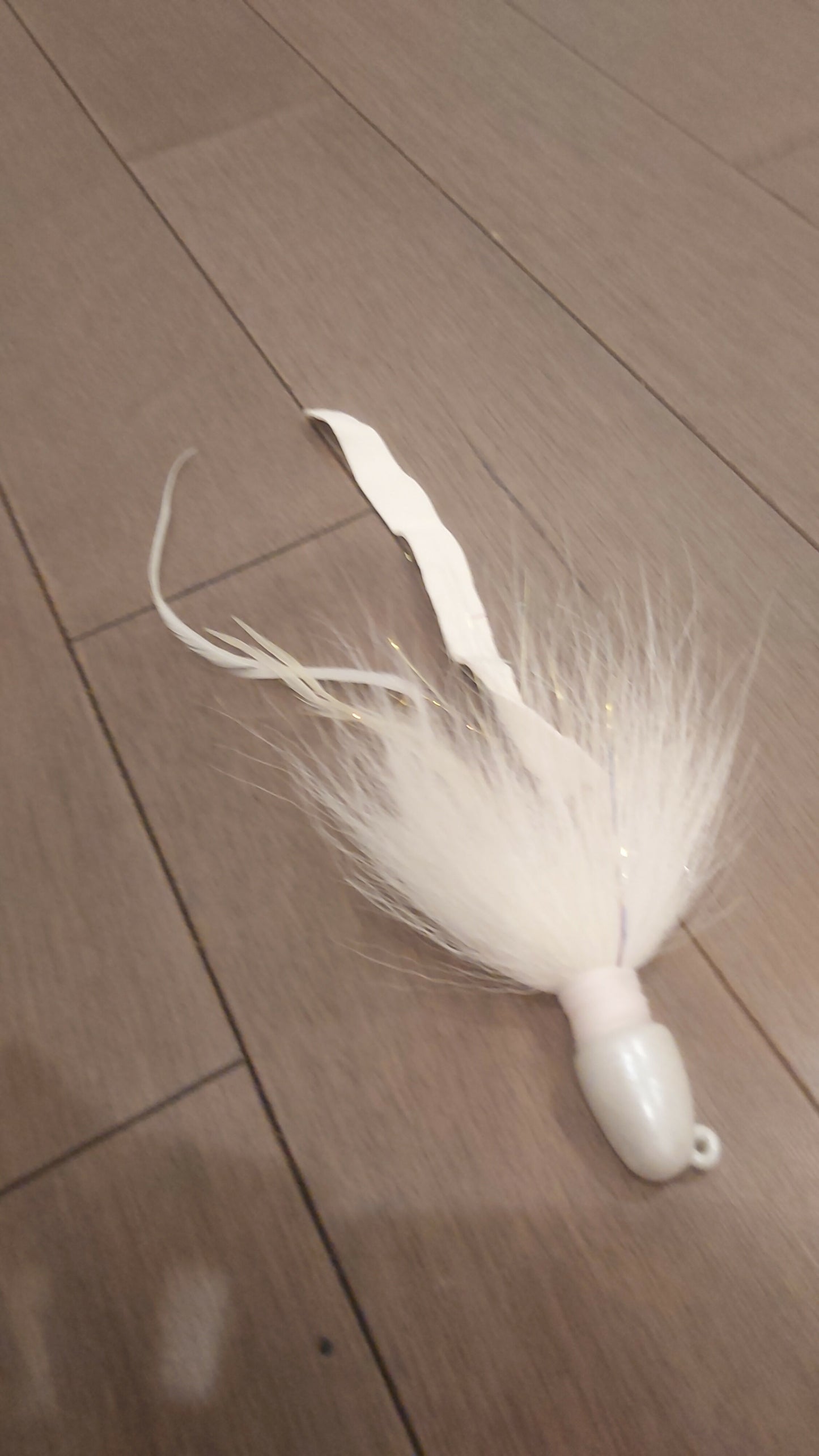 2.5 oz White Bucktail Jig