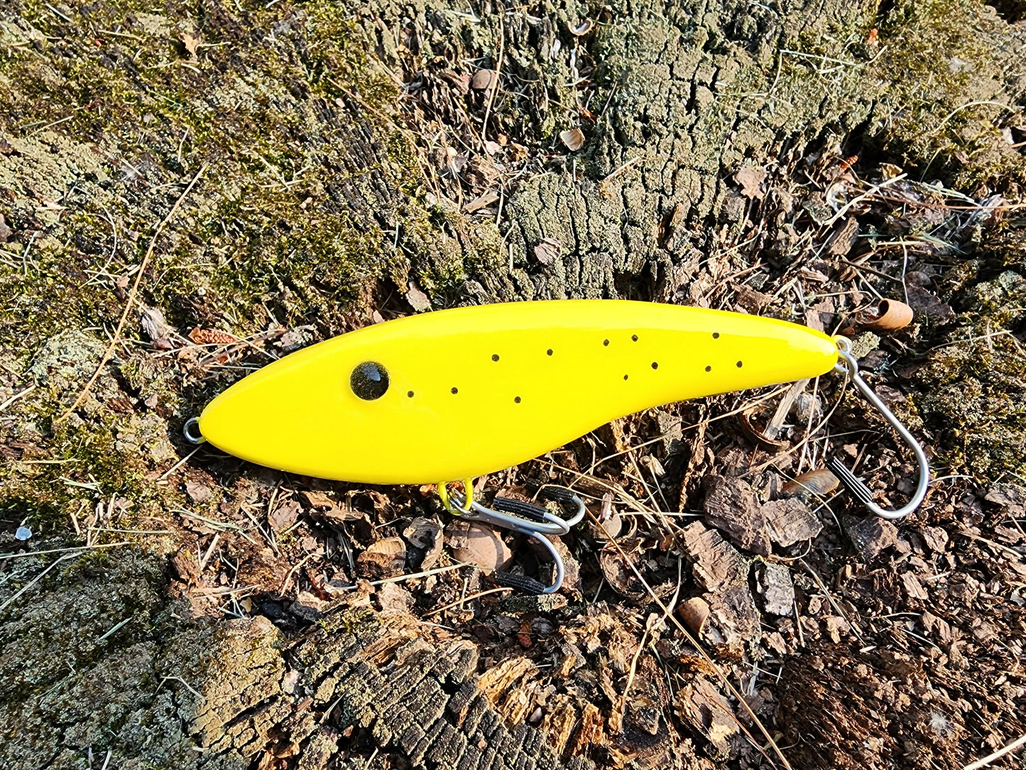 6.5" Yellow Glide Bait (4oz sinking)